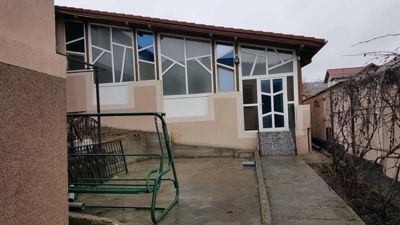 Casele Lena Bed & Breakfast Aldesti  Luaran gambar