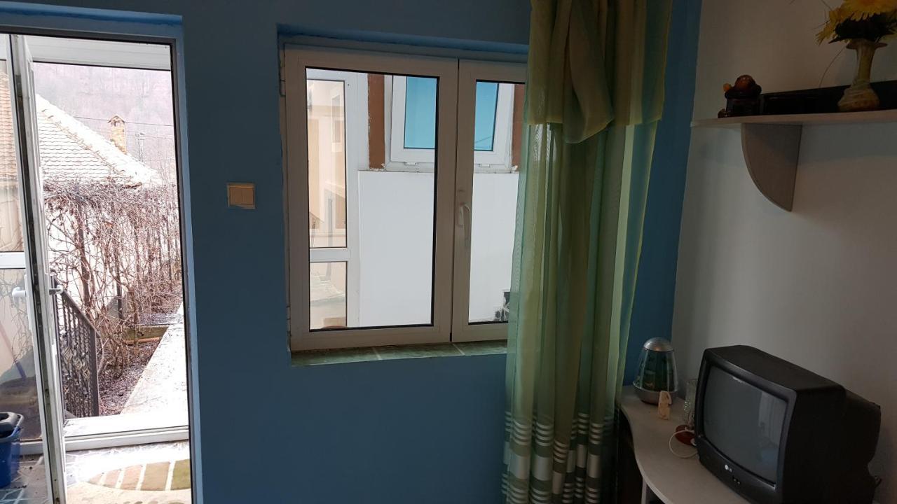 Casele Lena Bed & Breakfast Aldesti  Luaran gambar