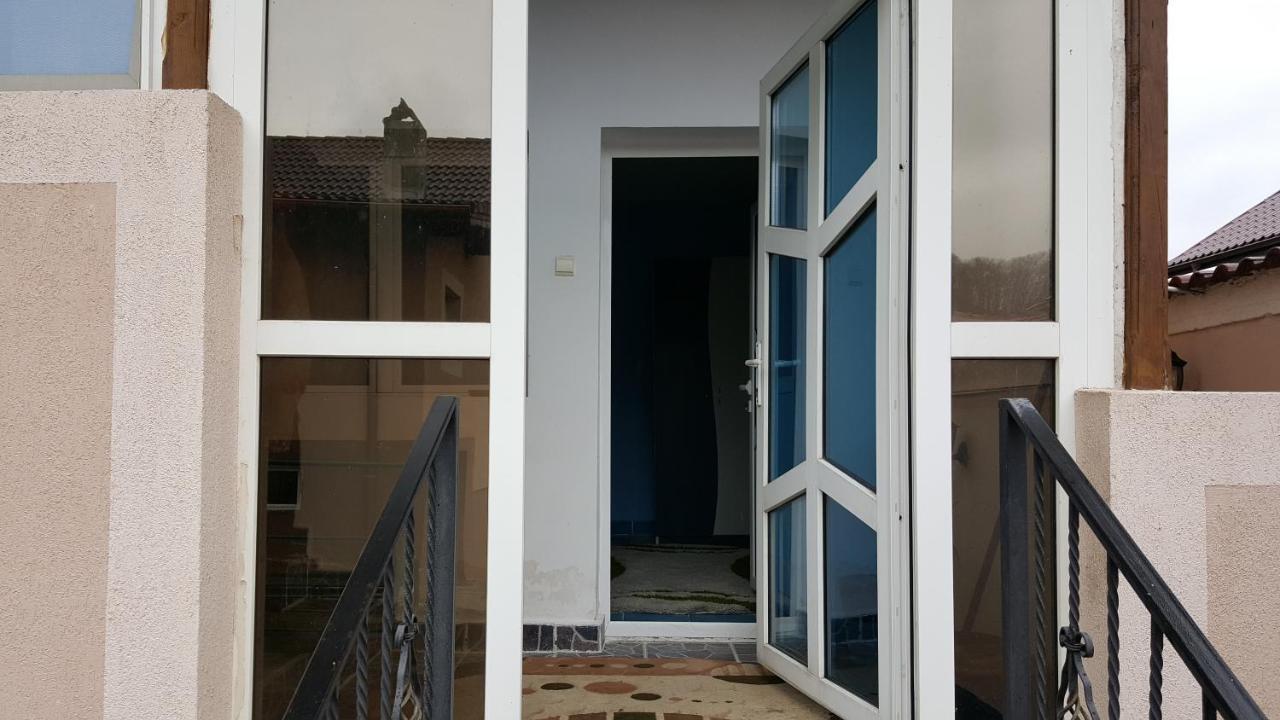 Casele Lena Bed & Breakfast Aldesti  Luaran gambar