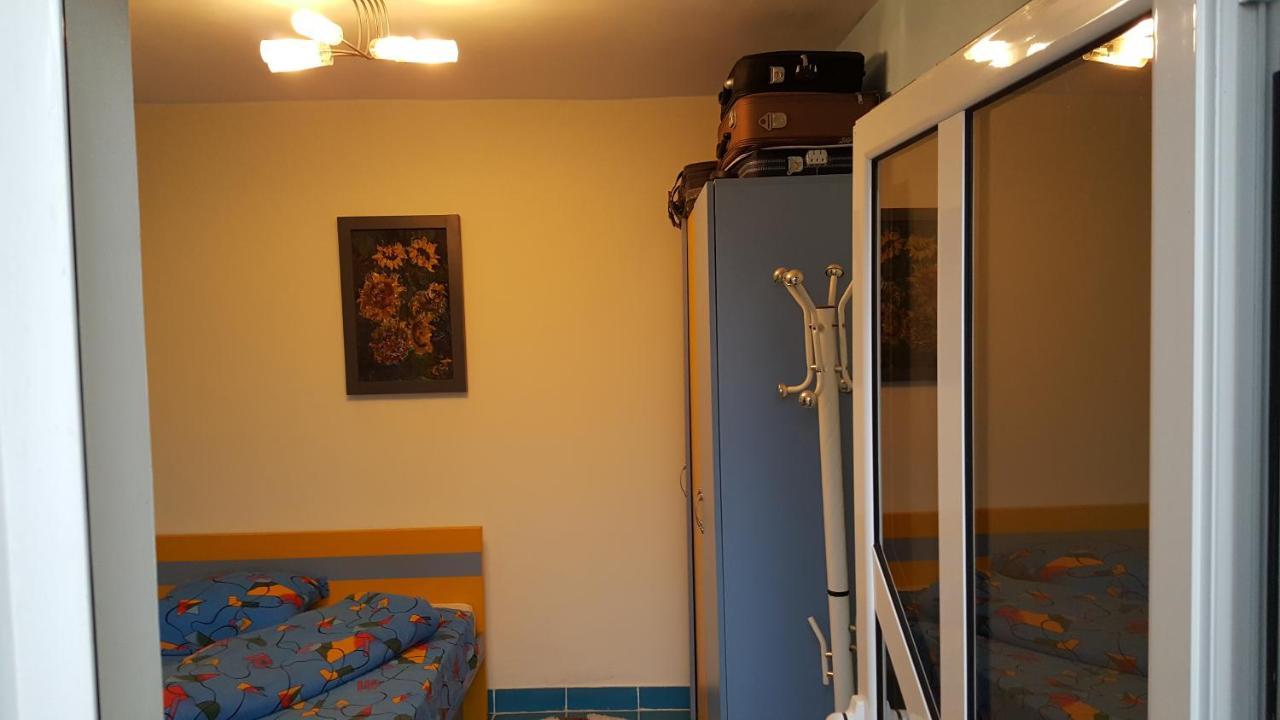 Casele Lena Bed & Breakfast Aldesti  Luaran gambar